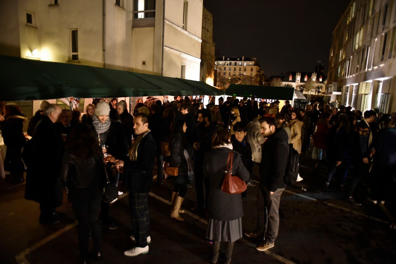 L'inaugurazione della Mostra Ailleurs. Les alliances françaises s’affichent, presso la Cité internationale et Jardin des Arts una raccolta di circa 100 manifesti commissionati dagli Istituti di Cultura Francese sparsi in tutto il mondo.