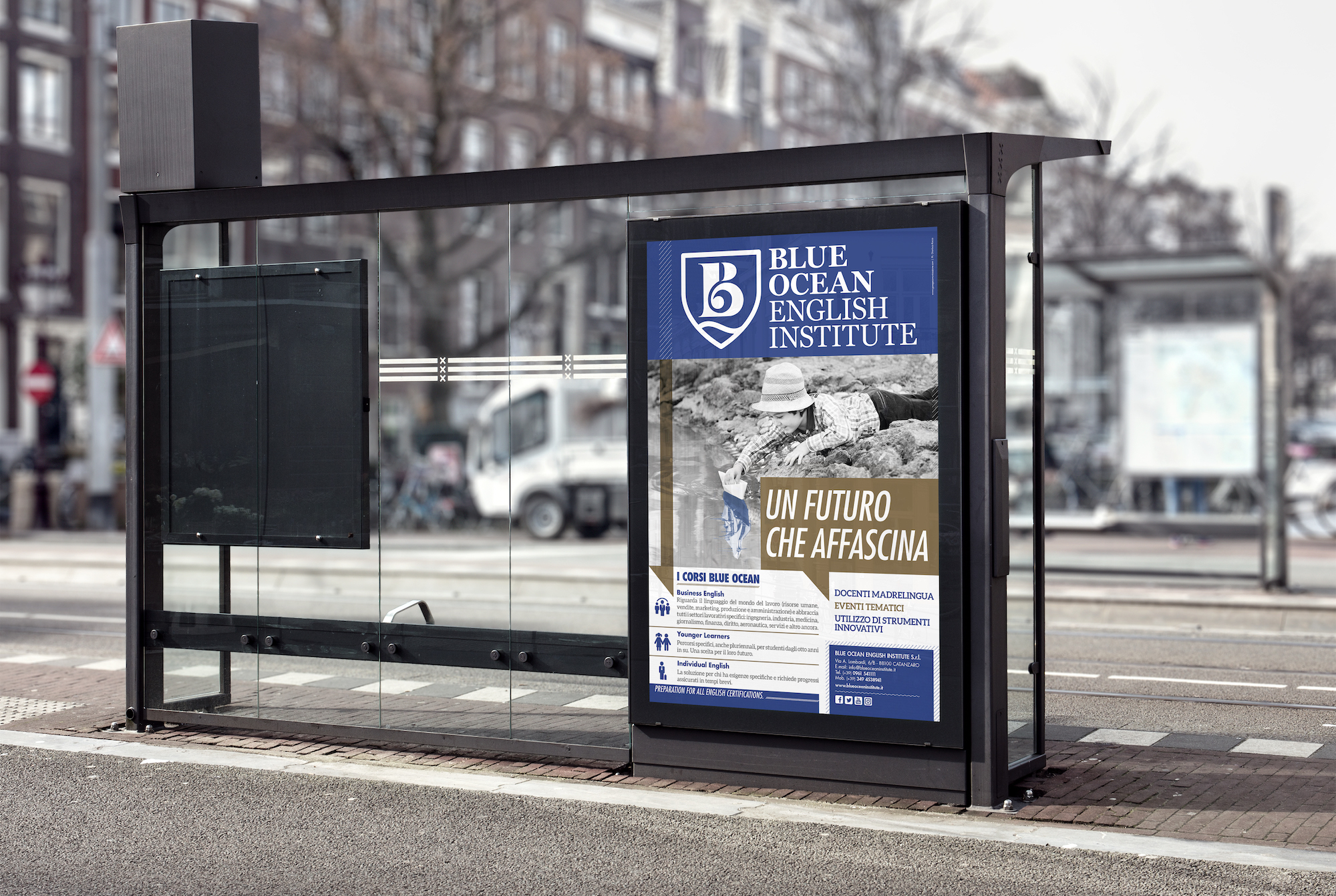 Campagna Advertising Un futuro che affascina Blue Ocean English Institute paline autobus