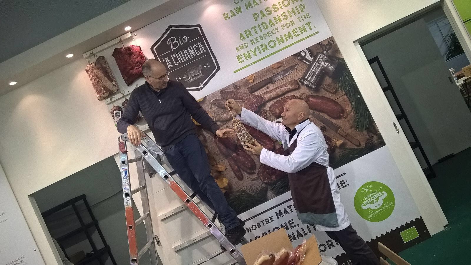 ALLESTIMENTO STAND FIERA BIOFACH SALUMIFICIO FALCONE