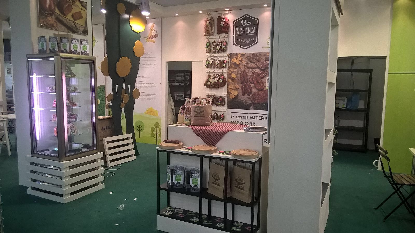 ALLESTIMENTO STAND FIERA BIOFACH SALUMIFICIO FALCONE